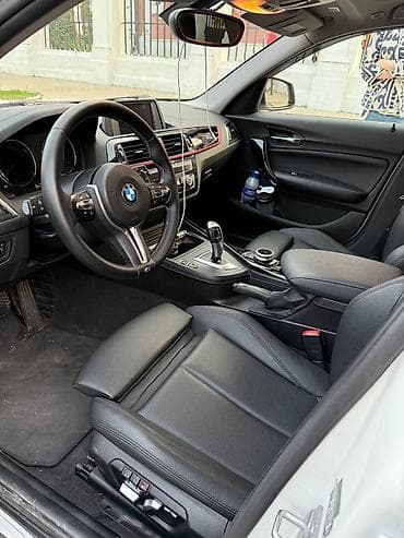 bmw 528i: BMW 118: 2018 г., 2 л, Автомат, Дизель, Хэтчбэк — 5