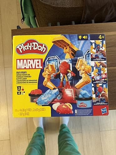 купить железный автомат: Play-Doh Marvel: Iron Man Armor Maker Lab — игровой набор для лепки и — 1