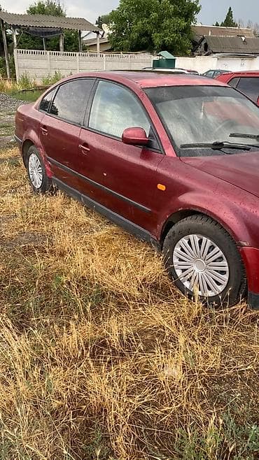 Унаа: Volkswagen Passat: 1999 г., 2 л, Кол менен иштөөчү, Бензин, Седан — 2