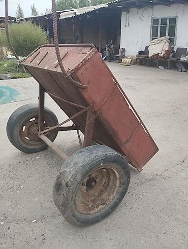 Продаётся металлическая хозяйственная тележка-самосвал на двух