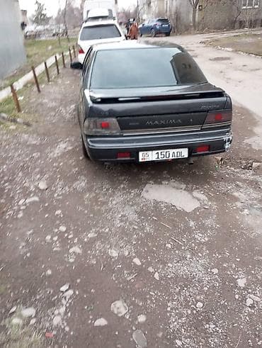 Nissan Maxima: 1990 г., Автомат, Бензин, Седан