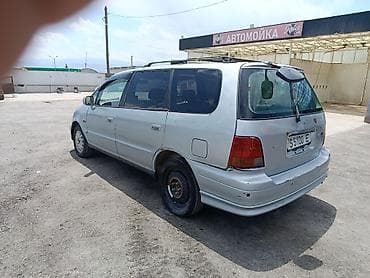 ram 2500: Honda Shuttle: 1996 г., 2.2 л, Автомат, Бензин, Минивэн — 5