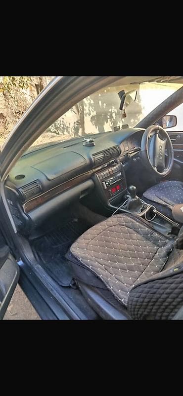 продажа кара: Audi A4: 1996 г., 2.6 л, Механика, Бензин, Седан — 5