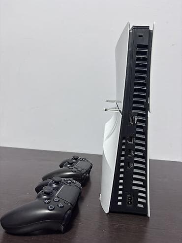 soni ps5: Игровая консоль Sony PlayStation 5 (дисковая версия) с двумя — 3