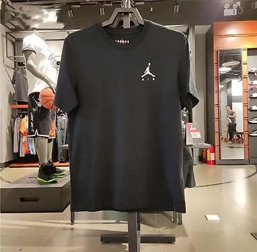 nike tech: Оригинальные футболки Jordan
Черная M/L
Белая L — 2