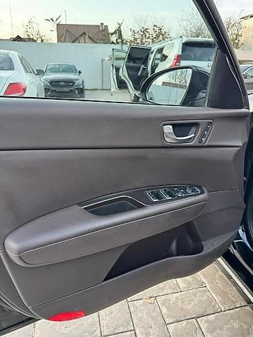 noblesse: Kia K5: 2019 г., 2 л, Автомат, Бензин, Седан — 9
