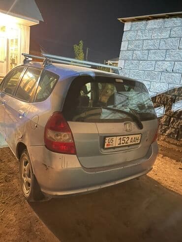 двухосные прицепы для легковых автомобилей бу: Honda Fit: 2002 г., Хэтчбэк — 2