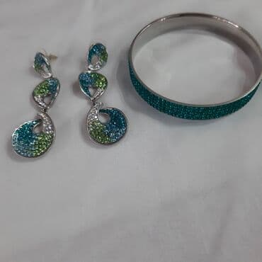 модный современные кыргызские национальные платья: Продаётся ожерелье браслет комплект браслет с серьгами — 3