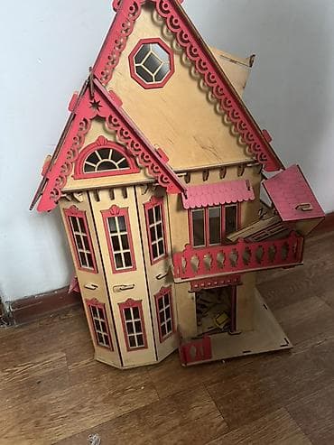 Набор детских игрушек для ролевых игр и творчества: 1) Кукольный