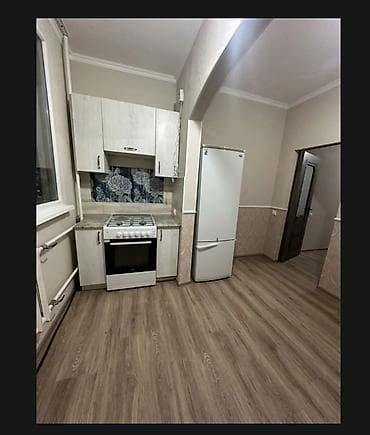1 комната, 43 м², 12 мкр 106 серия улучшенная, 7 этаж — 3