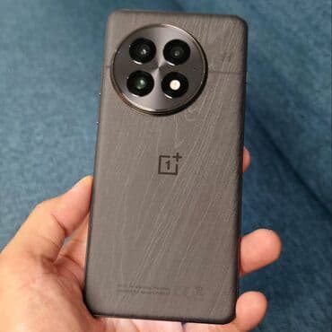 блекберри телефон цена: OnePlus 13, Новый, 256 ГБ, цвет - Черный, 2 SIM, eSIM — 7