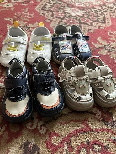 Набор детской обуви для малыша (примерно 6–18 мес., ориентируйтесь по