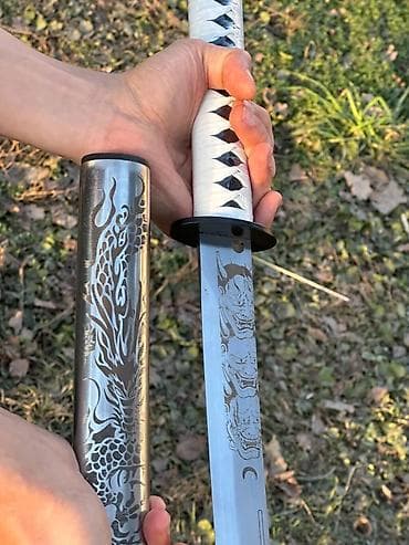 катана деревянная: Катана Белая катана с железной ножной. Уникальный принт на лезвии и — 5