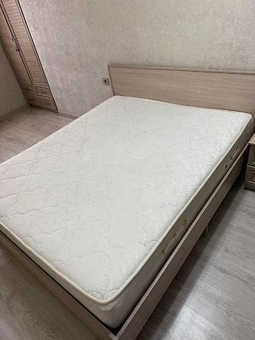 двуспальные кровати фото и цена: Двуспальная кровать, Б/у, С матрасом, длина - 220 см — 2