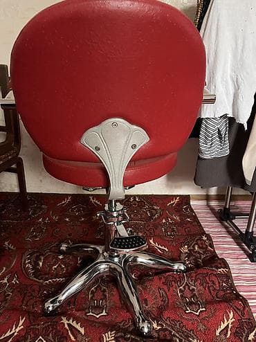 буу мебели: Парикмахерское кресло с гидравлическим подъемником. - Обивка: красная — 6