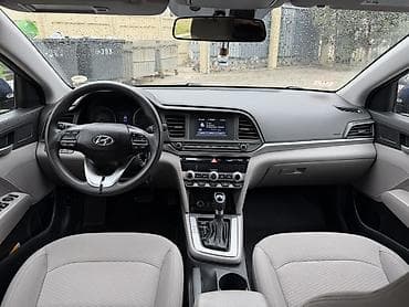 Транспорт: Hyundai Elantra: 2019 г., 2 л, Автомат, Бензин, Седан — 6
