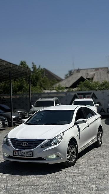 торсион багажника: Hyundai Sonata: 2010 г., 2 л, Автомат, Бензин, Седан — 2