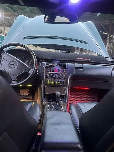 Продажа авто: Mercedes-Benz E-Class: 1999 г., 3.2 л, Автомат, Газ, Седан — 10