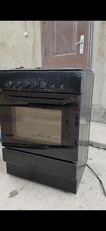 пекарь печка: Кухонная плита комбинированная, черная - Варочная поверхность: 4 — 3