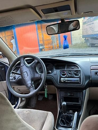 авто прод: Honda Accord: 1998 г., Механика, Седан — 1
