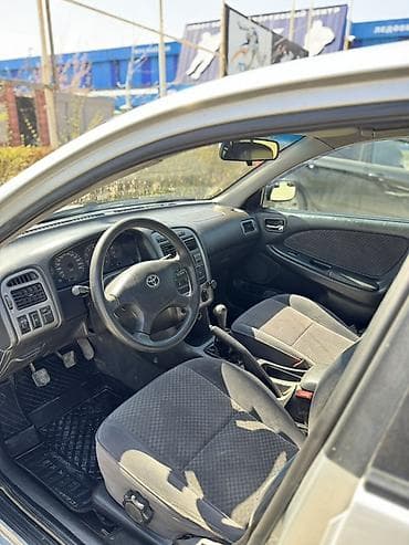 люк 124: Toyota Avensis: 2001 г., 1.6 л, Ручные, Бензин, Седан — 8