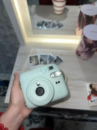 dvd player usb: Fujifilm Instax Mini 12 — моментальная камера в мятном цвете — 3