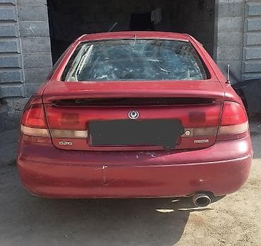 авто присеп: Mazda 626: 1993 г., 2 л, Механика, Бензин, Хэтчбэк — 1