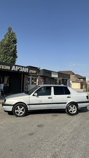 велтмейстер авто: Volkswagen Vento: 1993 г., 1.8 л, Механика, Седан — 9