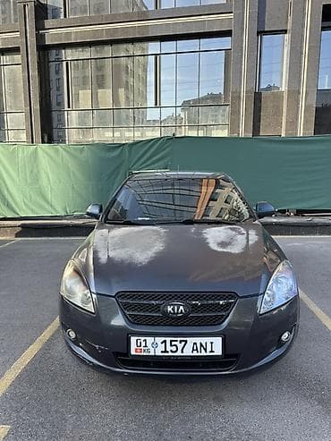devo matiz: Kia Ceed: 2009 г., 1.6 л, Механика, Бензин, Хэтчбэк — 2