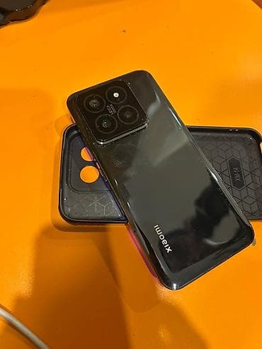 нотбук ош: Смартфон с плоскими гранями и разъёмом USB‑C. На нижнем торце: порт — 3