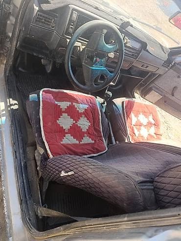 Автомобиль – компактный хэтчбек/универсал с простым и неприхотливым