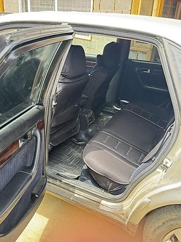 Audi A6: 1997 г., 2.6 л, Механика, Бензин, Седан — 4