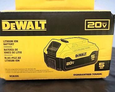 Дрели: Dewalt dcb205.Новая акумуляторная батарея dewalt dcb205 5ah 20v.Так же — 1