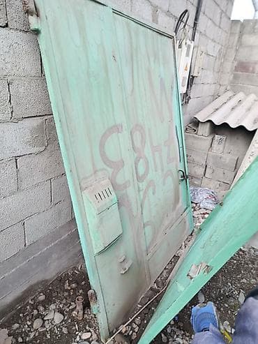 будка охранная: Металлическая дверь/щитоковая створка - Материал: сталь, окраска в — 2