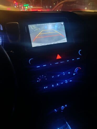 мотоцикл с автоматической коробкой передач: Hyundai Sonata: 2018 г., 2 л, Автомат, Газ, Седан — 10