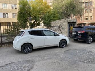 цены на электромобили в бишкеке: Nissan Leaf: 2014 г., 0.1 л, Автомат, Электромобиль, Хэтчбэк — 2