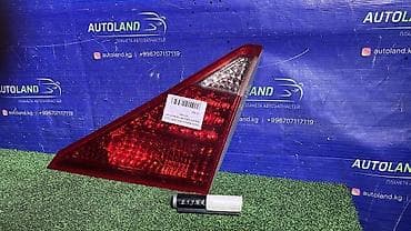 one stop: Задний правый стоп-сигнал Toyota 2011 г., Б/у, Оригинал, Япония — 1