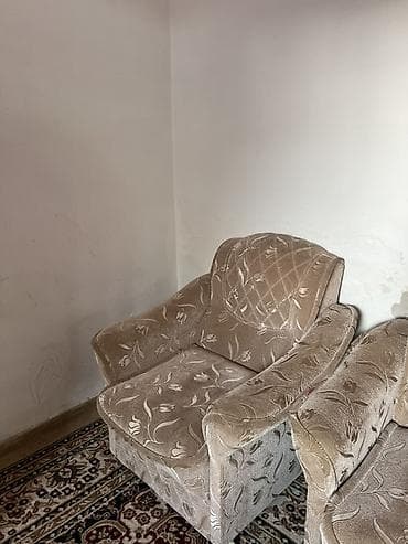 кухеный мебель: Комплект мягкой мебели, Б/у, Самовывоз, цвет - Бежевый — 10