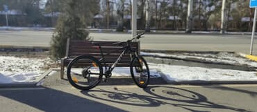 фонарик для велосипедов: Горный велосипед, Giant, Рама M (156 - 178 см), Алюминий, Новый — 1