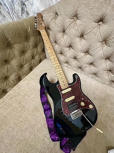 Электрогитара JET Guitars + ремень для гитары и каподастр в подарок