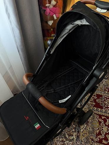 Продаю детскую коляску. Катались только дома Покупали за 6500 Отдам