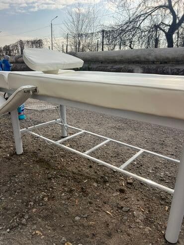 шиномонтажное оборудование для грузовых автомобилей бу: Массажный стол стационарный, белый. Особенности: - Прочная — 1