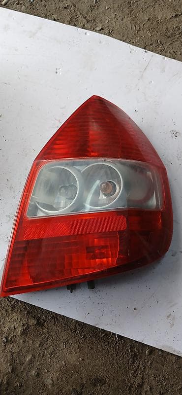 фит задный фара: Задний правый фонарь для Honda Fit/Jazz, 2002–2004 - Оригинальная — 1