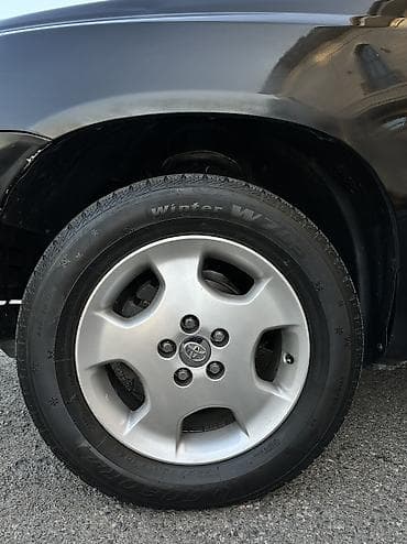 мини кроссовер: Toyota Highlander: 2002 г., 3 л, Автомат, Газ, Кроссовер — 9