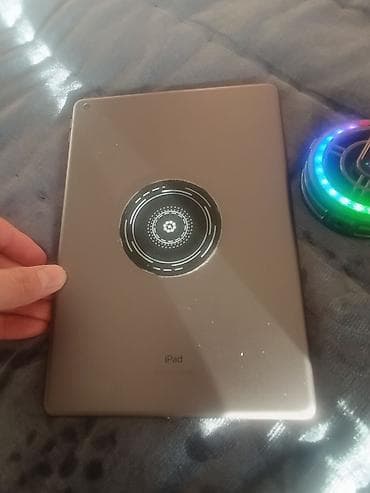 ipad pro 9 7: Планшет, Apple, память 128 ГБ, 10" - 11", Wi-Fi, Б/у, Классический цвет - Серый — 5
