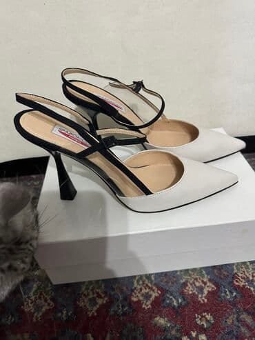 фирменная обувь из италии: Продаю новые кожаные босоножки пр-во Италия размер 40 на узкую ножку — 2