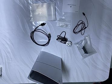 PlayStation 5 (PS5) — игровая консоль нового поколения от Sony. Брал