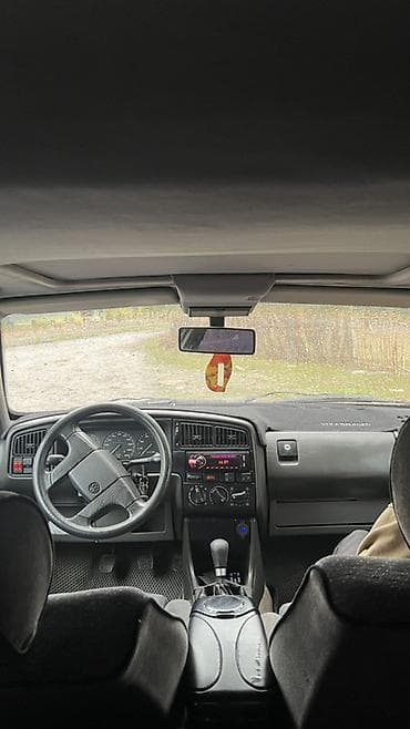 Volkswagen: Volkswagen Passat: 1988 г., 1.8 л, Механика, Бензин, Седан — 5