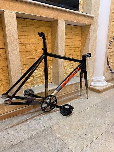 Рама и комплект для фиксед/трекового велосипеда ENGINE11 CRIT-D