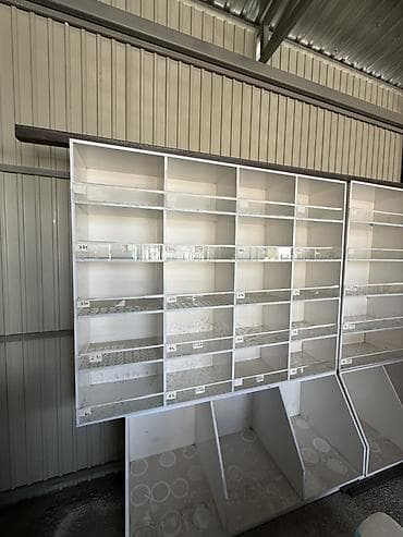 Упаковочные товары: Торговый стеллаж витринного типа для магазина цена за комплект также — 3